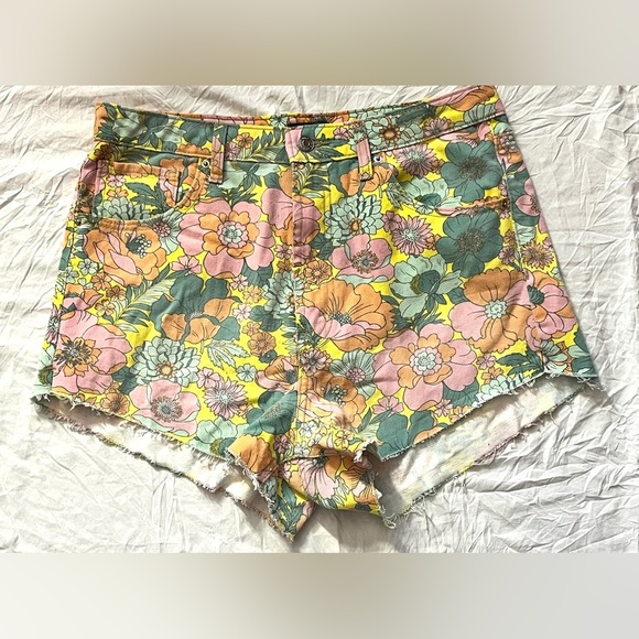 wild fable Pants - Wild Fable Floral Women's Highest Rise Cheeky Shorts Size 10